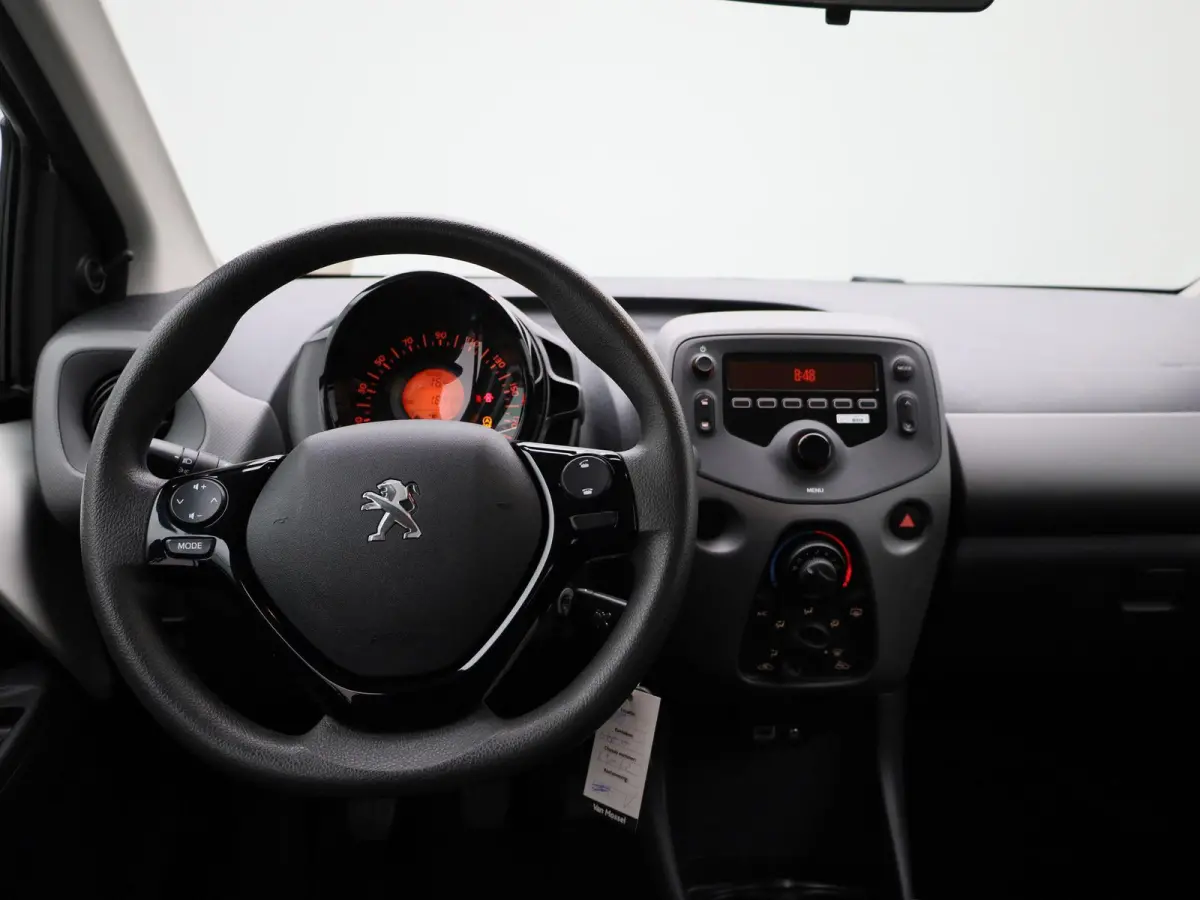 1.0 e-VTi Active | DEMO | AIRCO | BLUETOOTH TELEFOON | 5-DEURS | MULTIFUNCTIONEEL STUURWIEL |