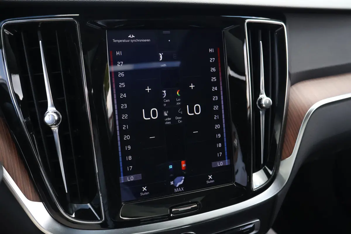 2.0 T8 Twin Engine AWD Inscription | Pano | Leer | Trekhaak |