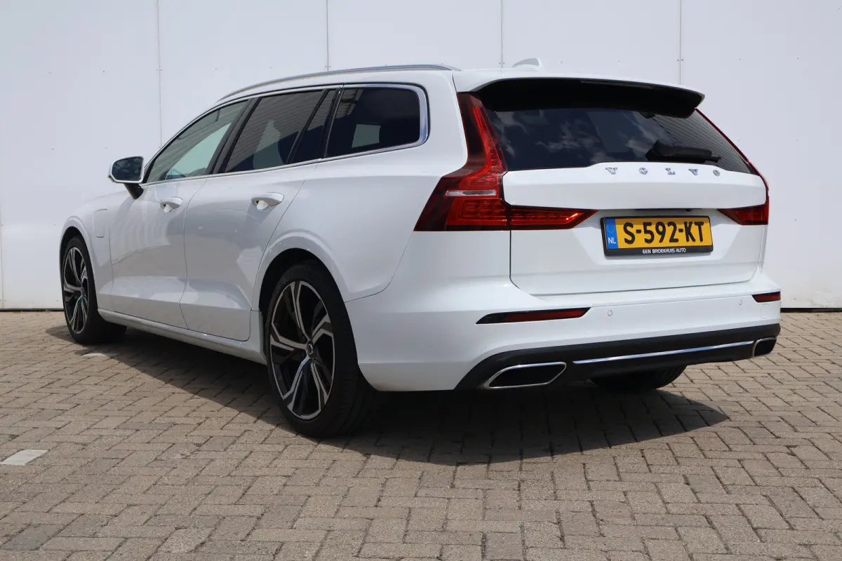 2.0 T8 Twin Engine AWD Inscription | Pano | Leer | Trekhaak |