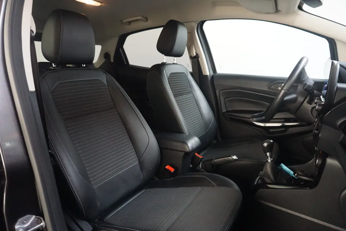 1.0 EcoBoost Titanium | B&O | Winter Pakket | Camera | BLIS | Orig. NL |