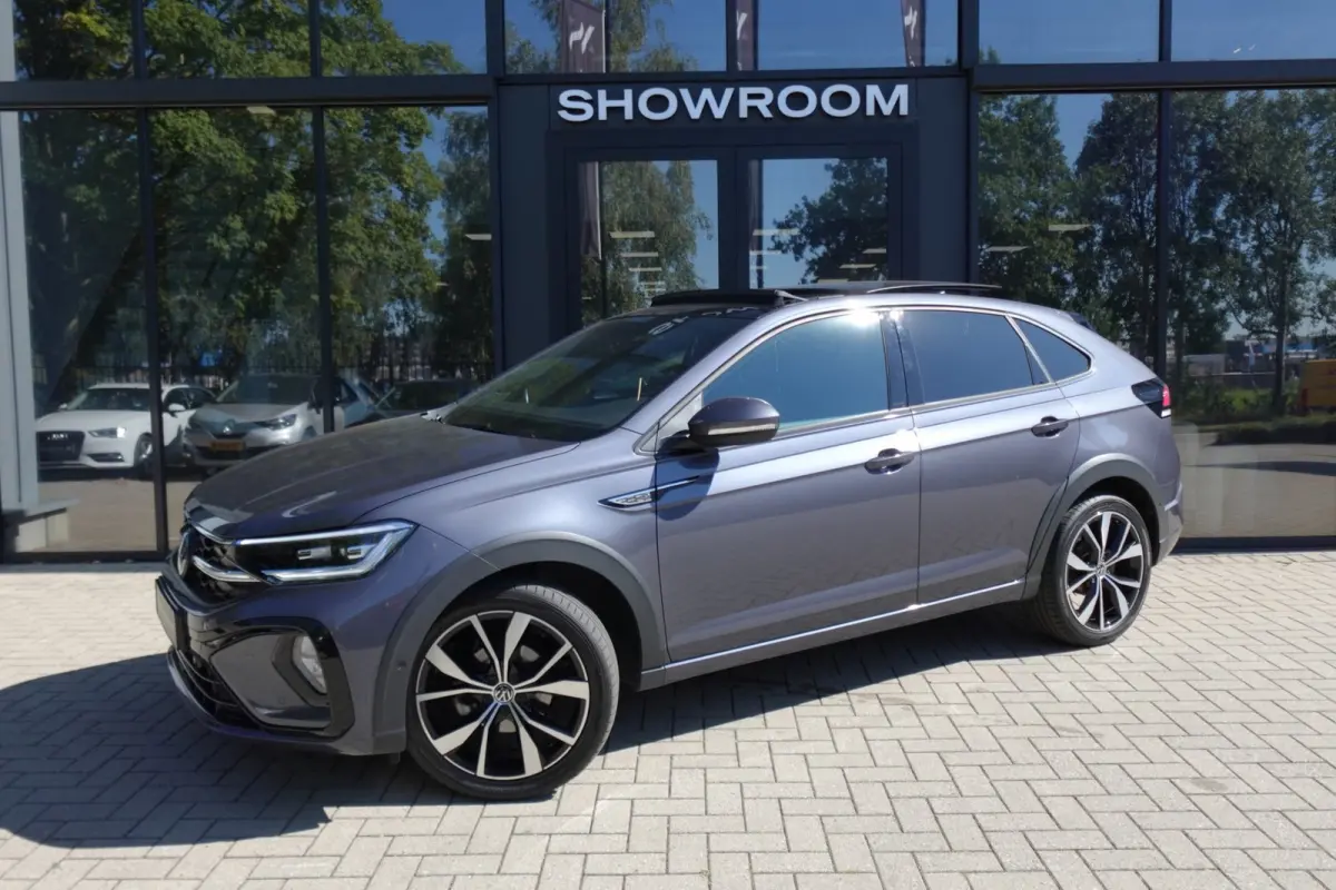 1.5 TSI R-Line Business PANO KEYLESS CAM