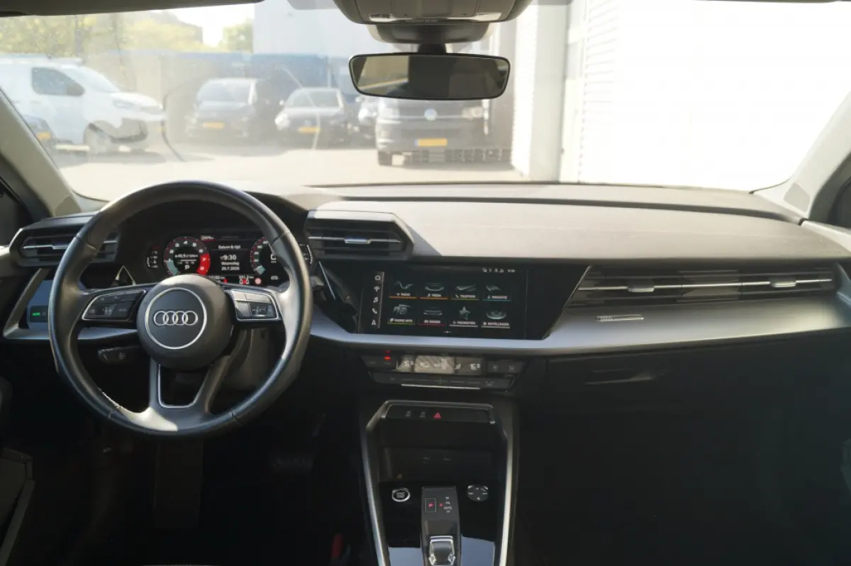 30 TFSI 110pk Automaat Business Edition -NAVI-ECC-