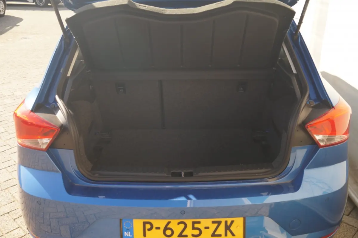 1.0 EcoTSI Style -ECC-PDC-LMV-CARPLAY-DAB-