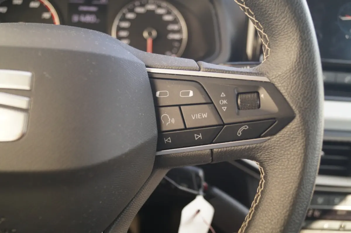 1.0 EcoTSI Style -ECC-PDC-LMV-CARPLAY-DAB-