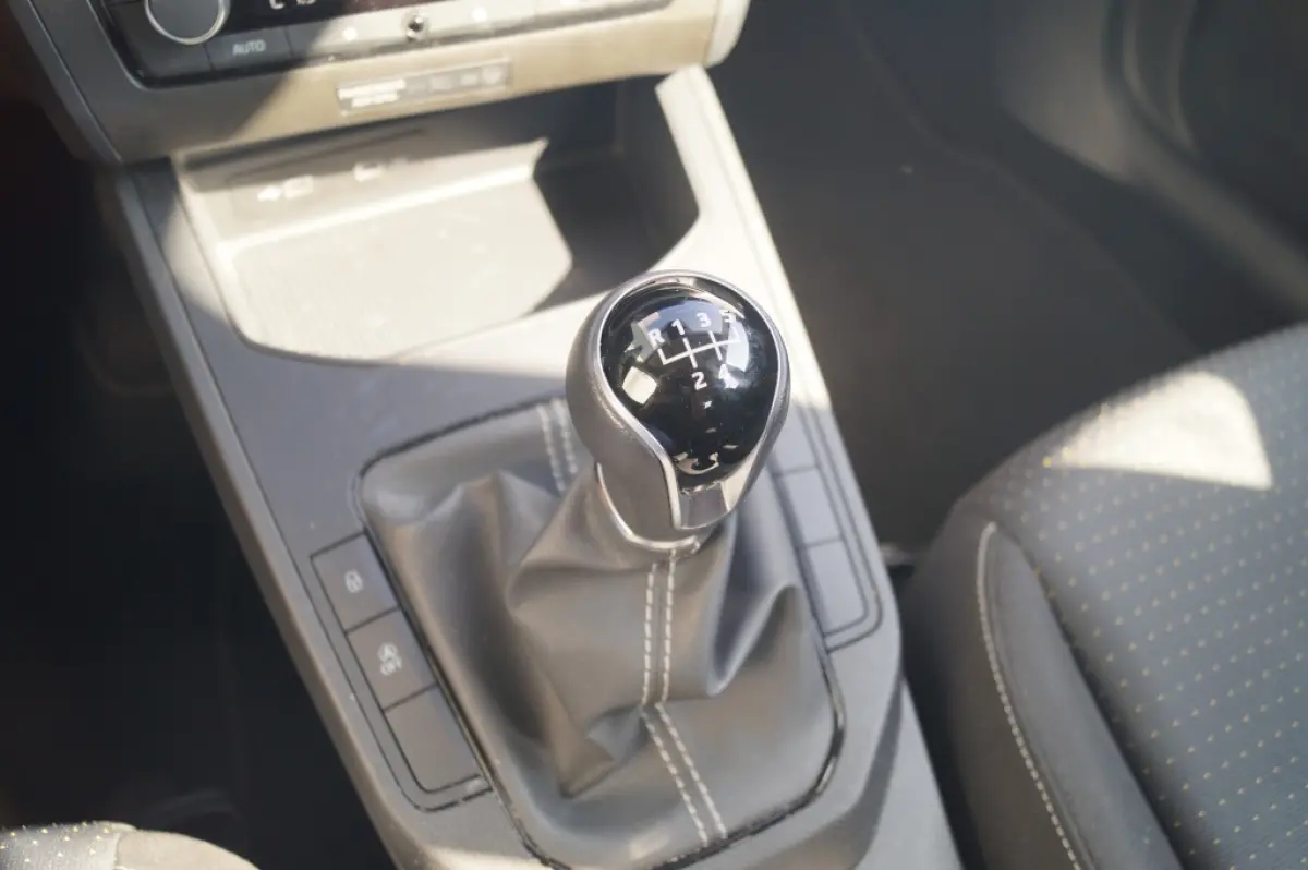 1.0 EcoTSI Style -ECC-PDC-LMV-CARPLAY-DAB-