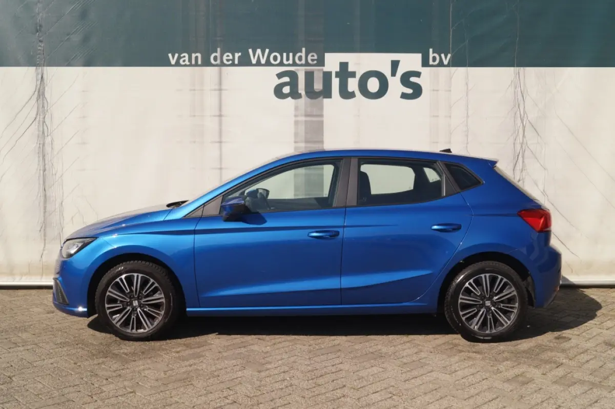 1.0 EcoTSI Style -ECC-PDC-LMV-CARPLAY-DAB-