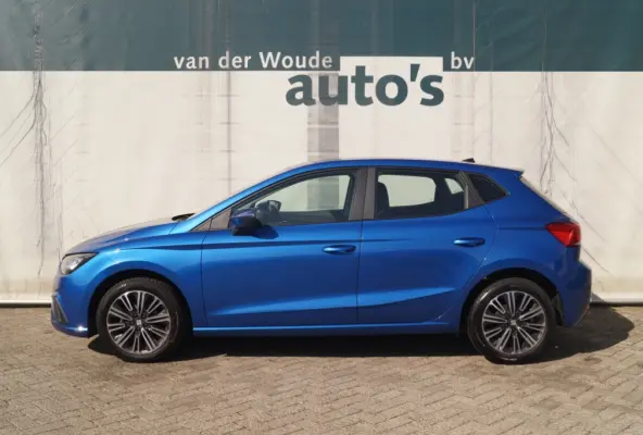1.0 EcoTSI Style -ECC-PDC-LMV-CARPLAY-DAB-