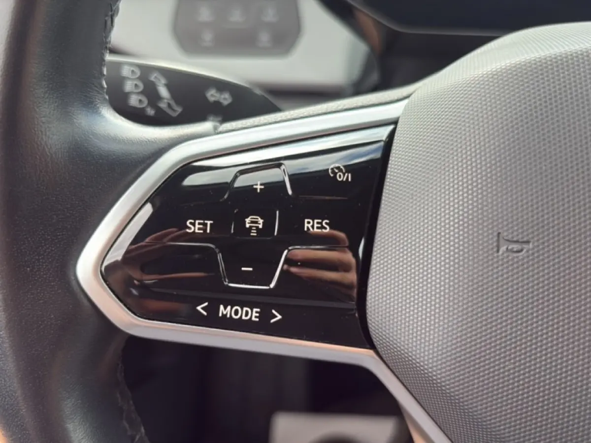 PRO PERFORMANCE 1ST PDC/ACC/STOEL+STUURVERW/NAVI/CARPLAY