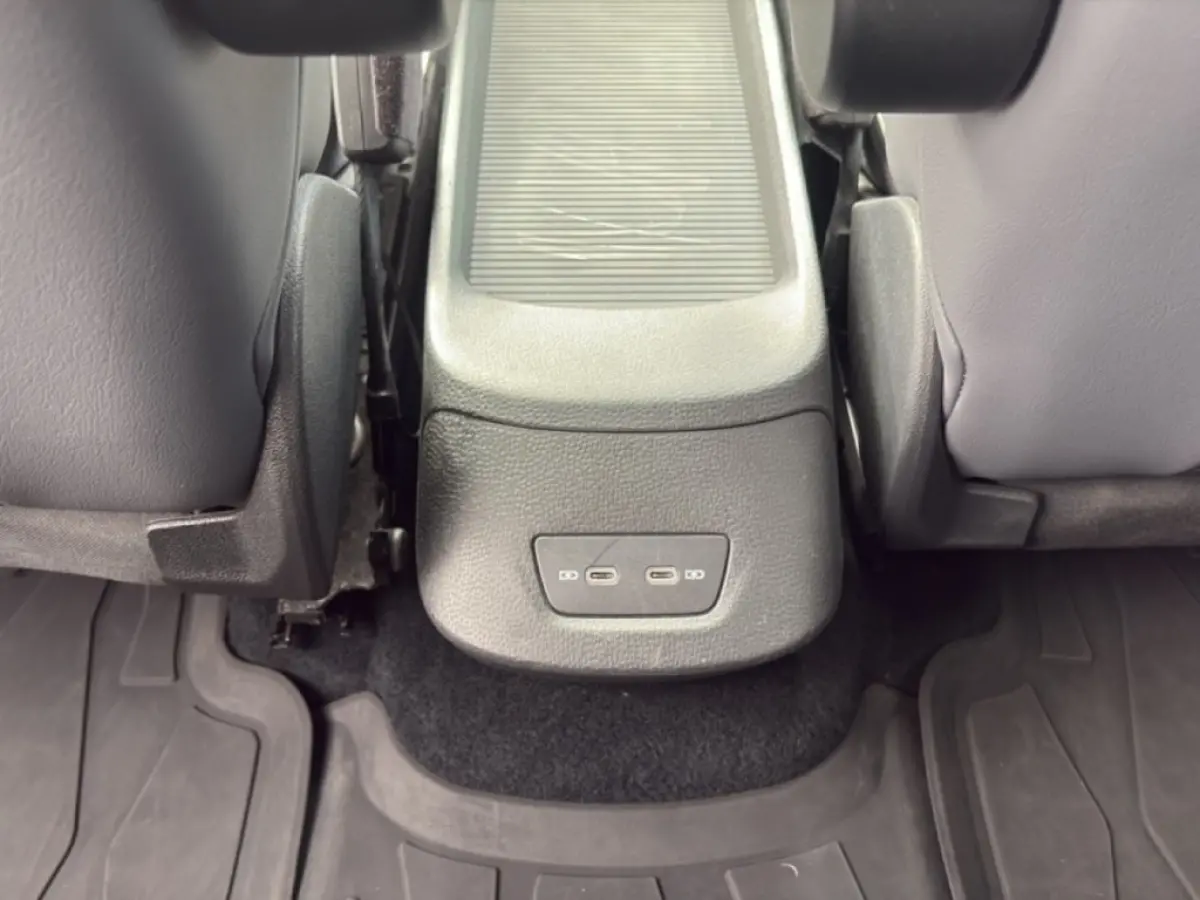 PRO PERFORMANCE 1ST PDC/ACC/STOEL+STUURVERW/NAVI/CARPLAY