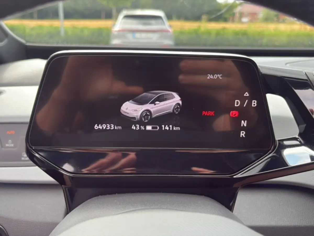 PRO PERFORMANCE 1ST PDC/ACC/STOEL+STUURVERW/NAVI/CARPLAY