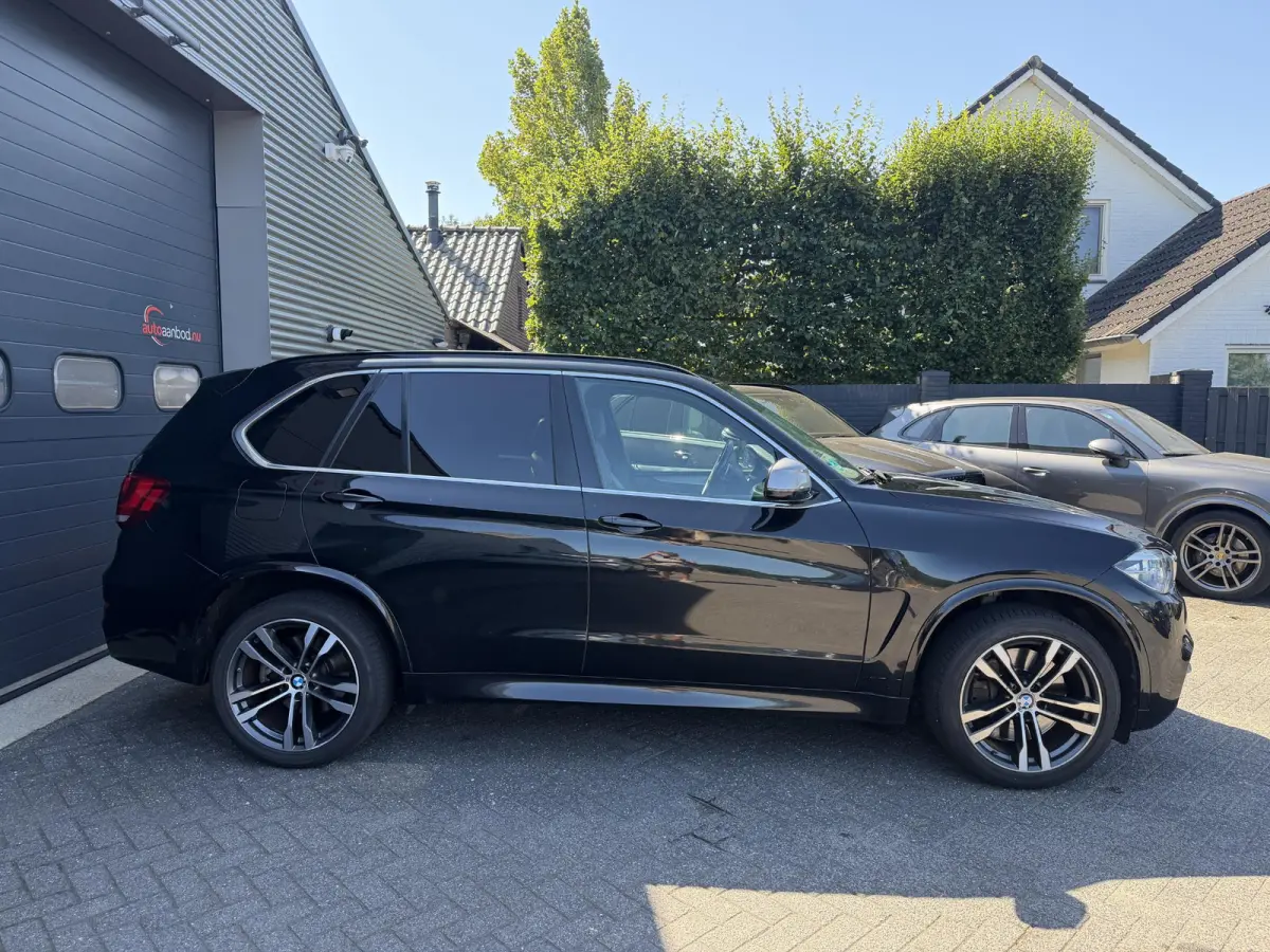 M50d 7p. | Panoramadak | 360* Camera | Head-Up Display | Elektrische Trekhaak | Elektrische Achterklep |