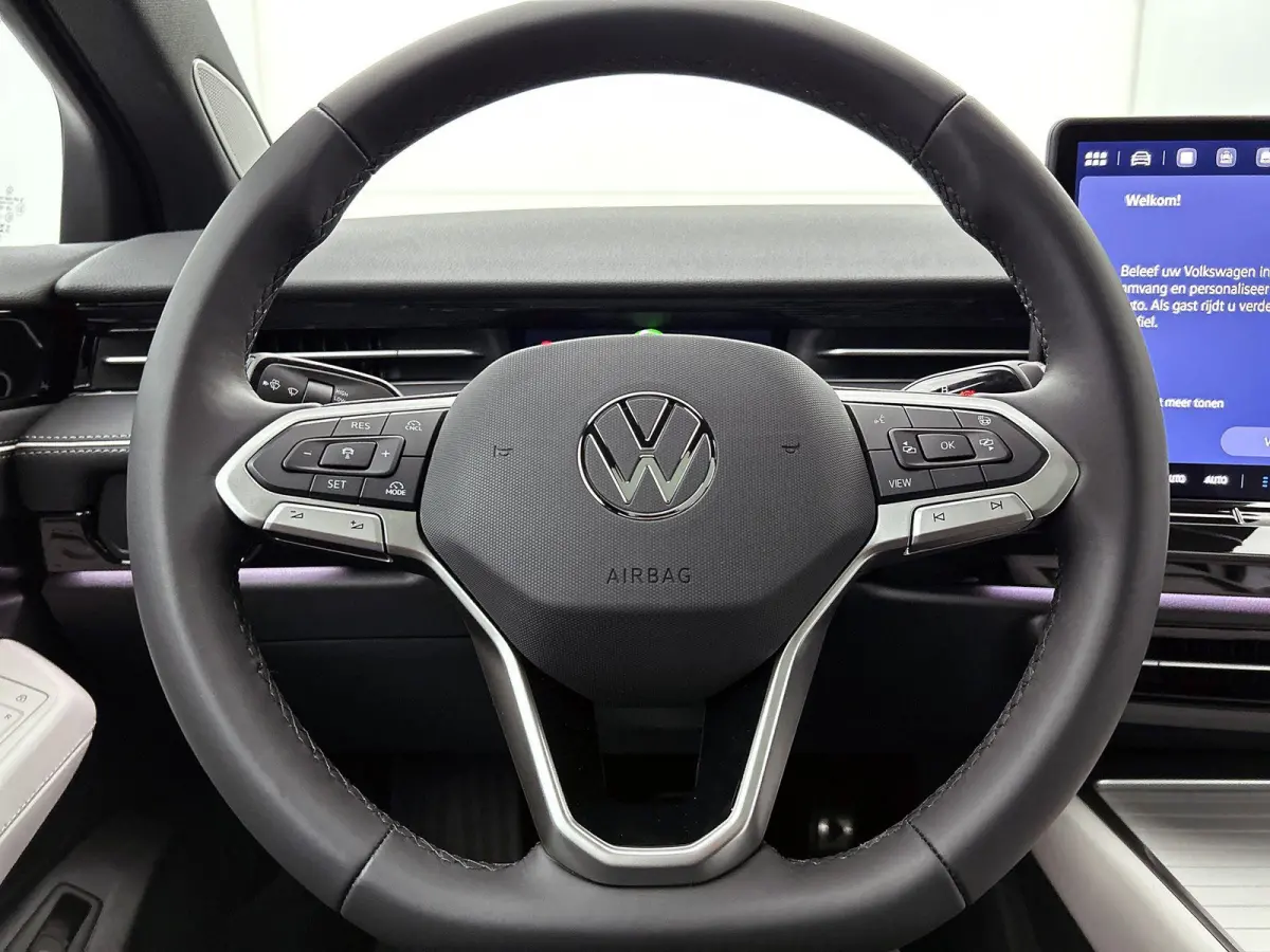 Limited Edition Plus 77 kWh | DEMO | PANORAMADAK | CAMERA | HARMAN-KARDON | WARMTEPOMP | 19 INCH | HEAD-UP DISPLAY