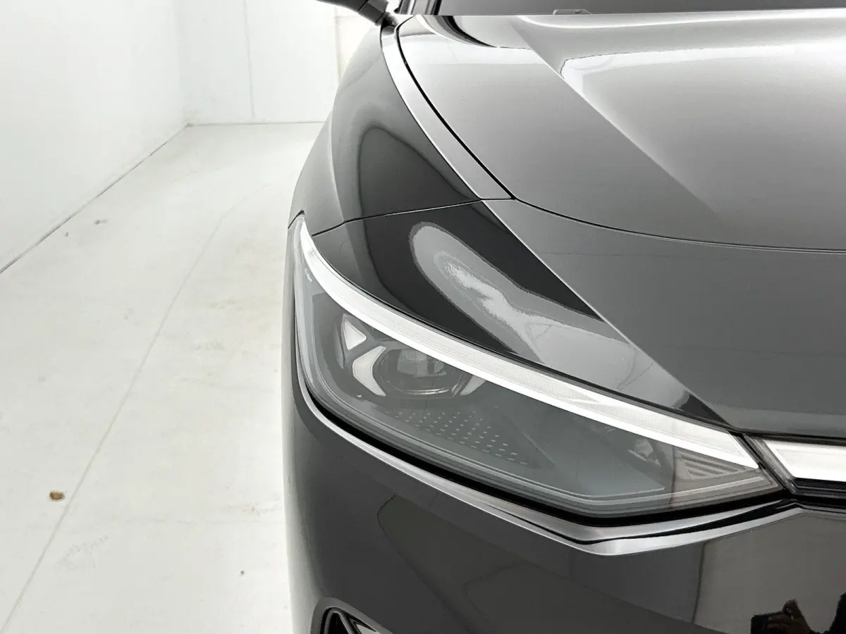 Limited Edition Plus 77 kWh | DEMO | PANORAMADAK | CAMERA | HARMAN-KARDON | WARMTEPOMP | 19 INCH | HEAD-UP DISPLAY