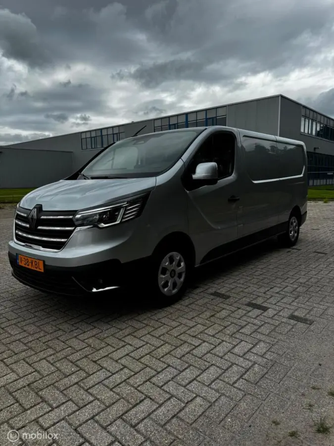 bestel 2.0 Blue dCi 130 T30 L2H1 Advance