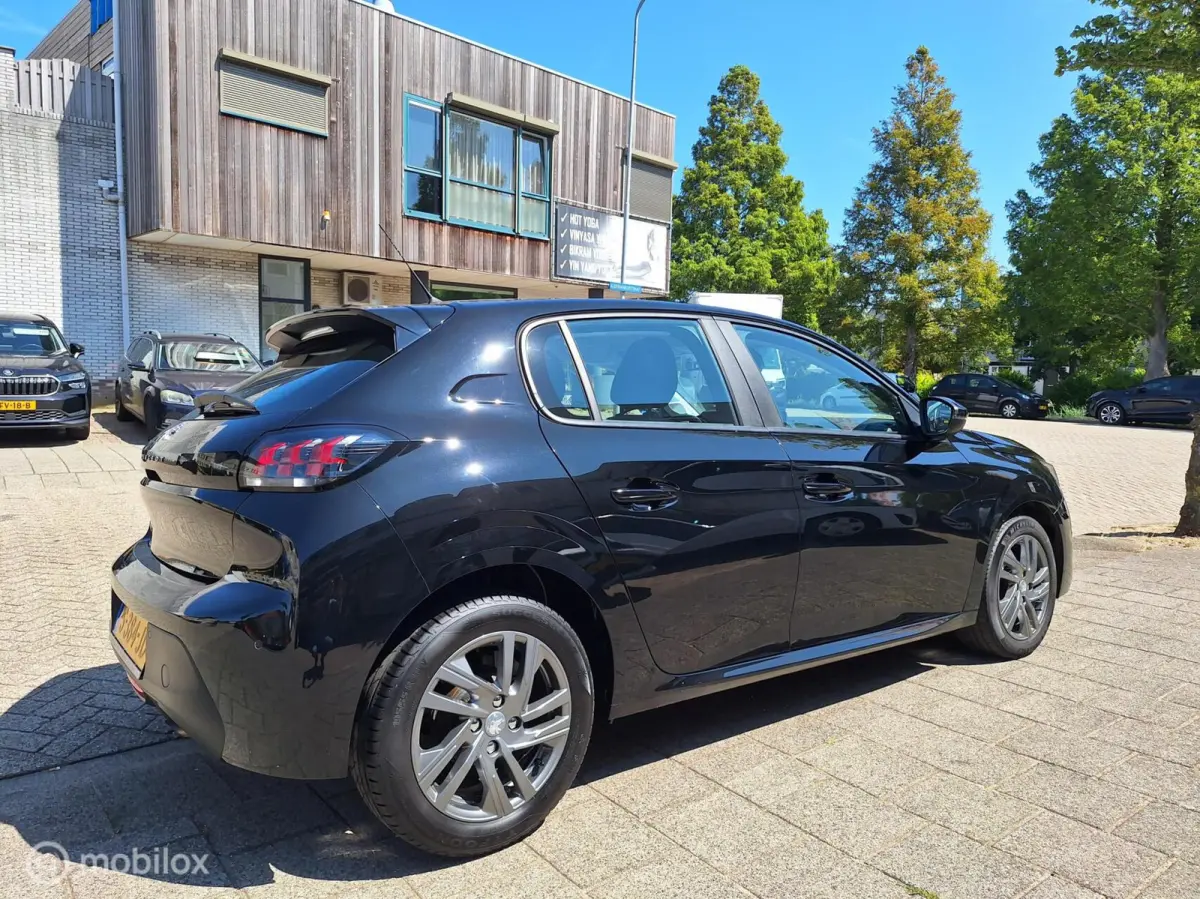 1.2 PURETECH ACTIVE PACK • ORIG NL • CARPLAY •