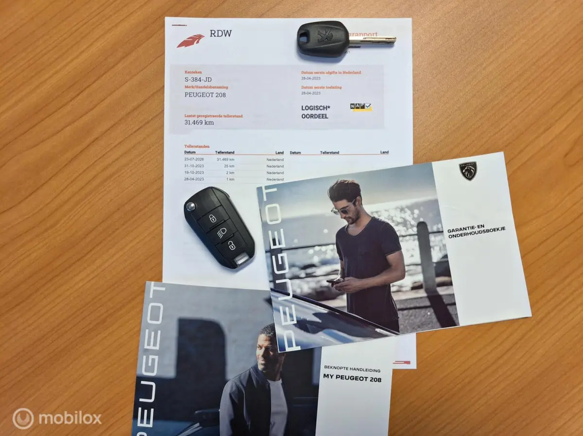 1.2 PURETECH ACTIVE PACK • ORIG NL • CARPLAY •