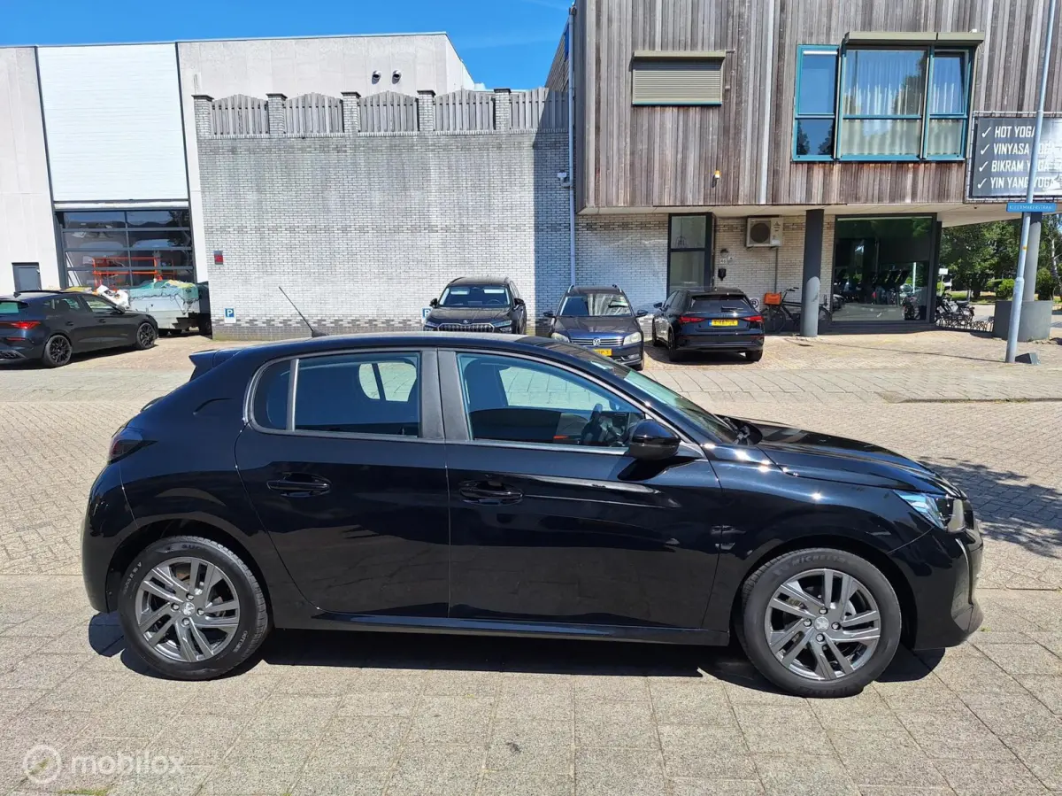 1.2 PURETECH ACTIVE PACK • ORIG NL • CARPLAY •