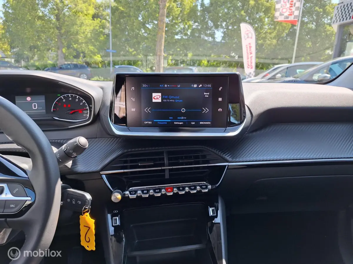 1.2 PURETECH ACTIVE PACK • ORIG NL • CARPLAY •