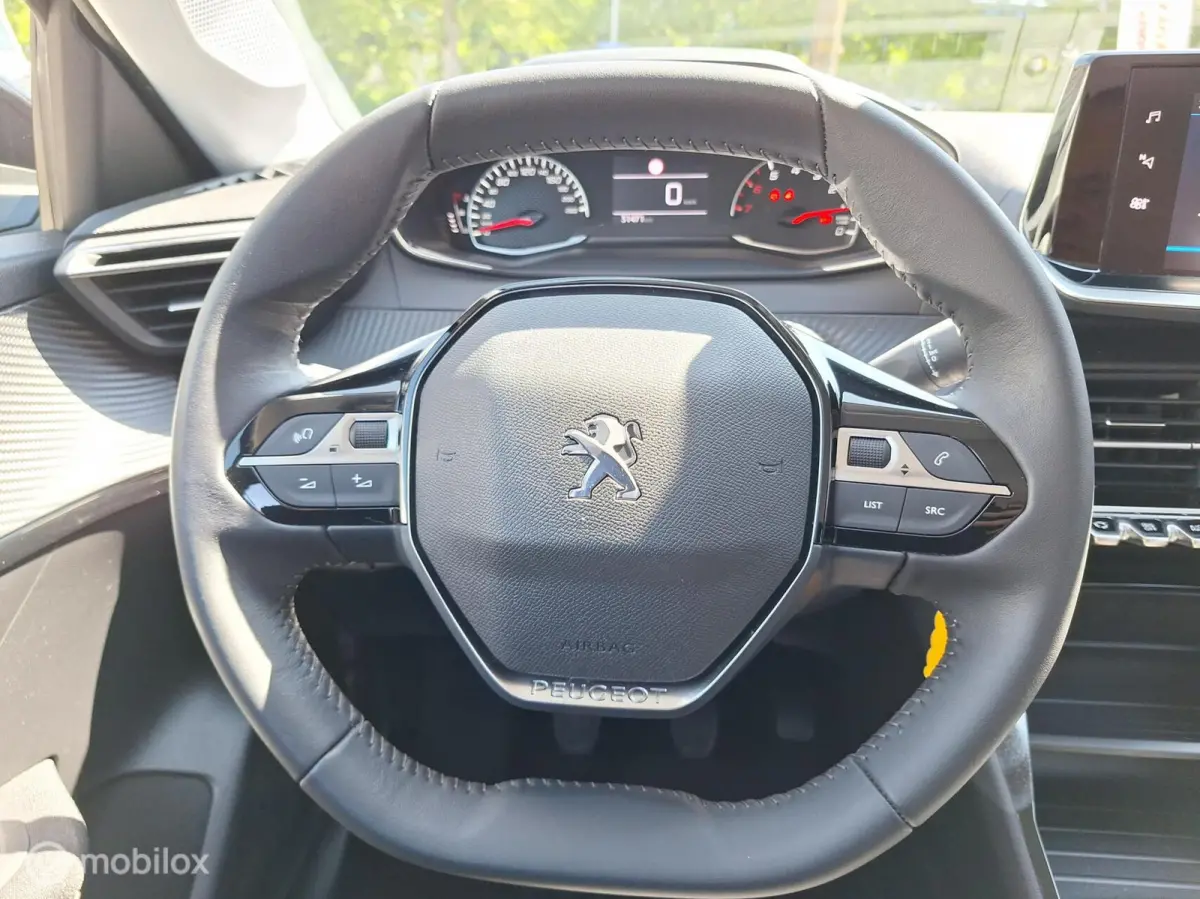 1.2 PURETECH ACTIVE PACK • ORIG NL • CARPLAY •