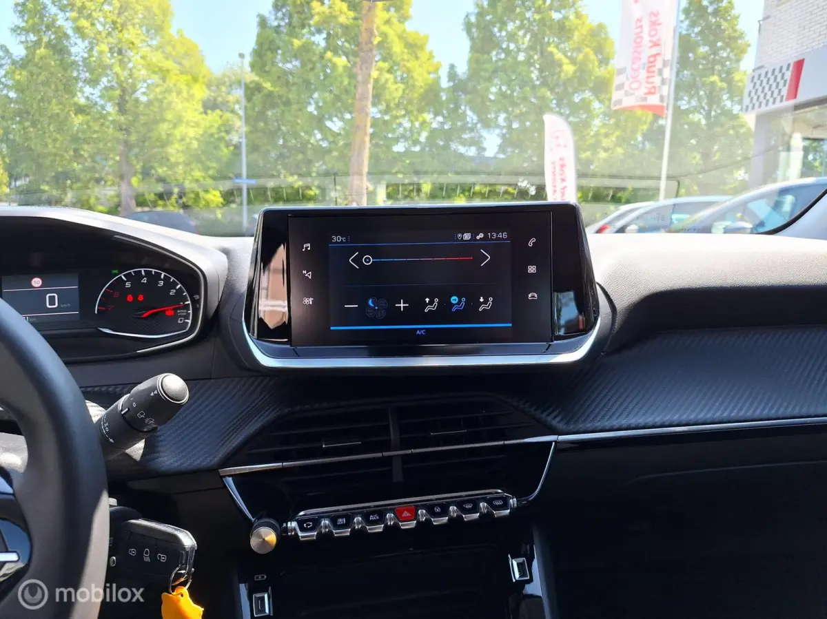 1.2 PURETECH ACTIVE PACK • ORIG NL • CARPLAY •