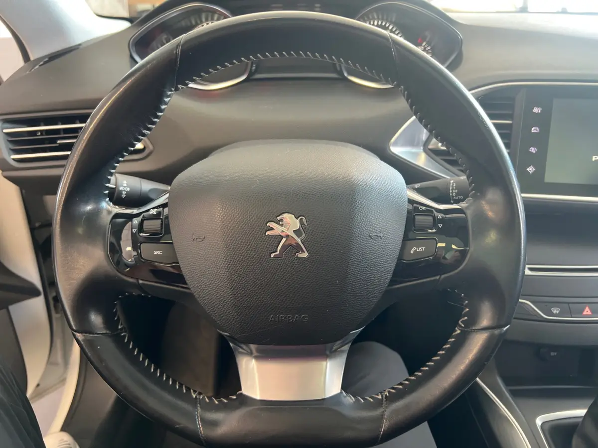 Allure – Automaat – Pano – Trekhaak – NAP – Riem verv.