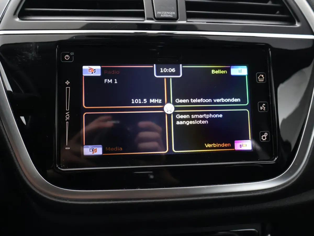 1.0 BOOSTERJET ALLGRIP 4WD 4X4 + TREKHAAK | CAMERA | APPLE CARPLAY | 19 INCH LMV