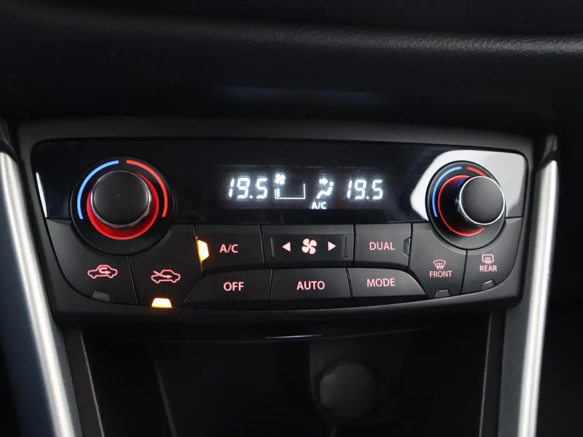 1.0 BOOSTERJET ALLGRIP 4WD 4X4 + TREKHAAK | CAMERA | APPLE CARPLAY | 19 INCH LMV