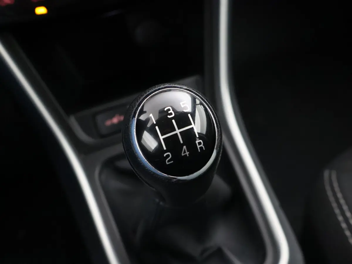 1.0 BOOSTERJET ALLGRIP 4WD 4X4 + TREKHAAK | CAMERA | APPLE CARPLAY | 19 INCH LMV