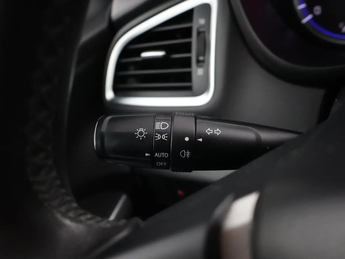 1.0 BOOSTERJET ALLGRIP 4WD 4X4 + TREKHAAK | CAMERA | APPLE CARPLAY | 19 INCH LMV