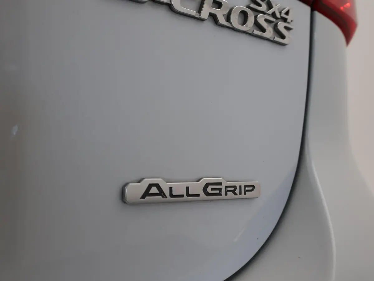 1.0 BOOSTERJET ALLGRIP 4WD 4X4 + TREKHAAK | CAMERA | APPLE CARPLAY | 19 INCH LMV