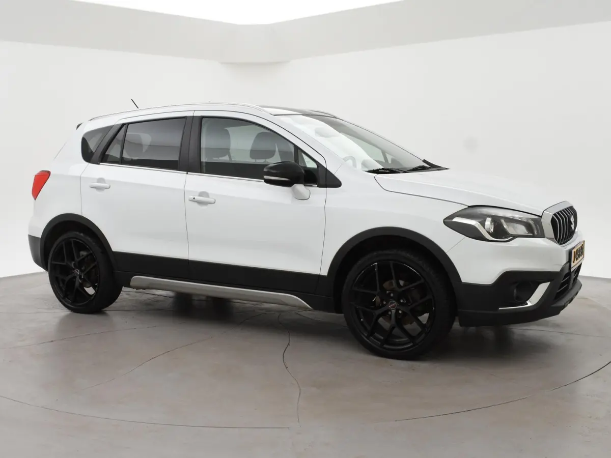 1.0 BOOSTERJET ALLGRIP 4WD 4X4 + TREKHAAK | CAMERA | APPLE CARPLAY | 19 INCH LMV