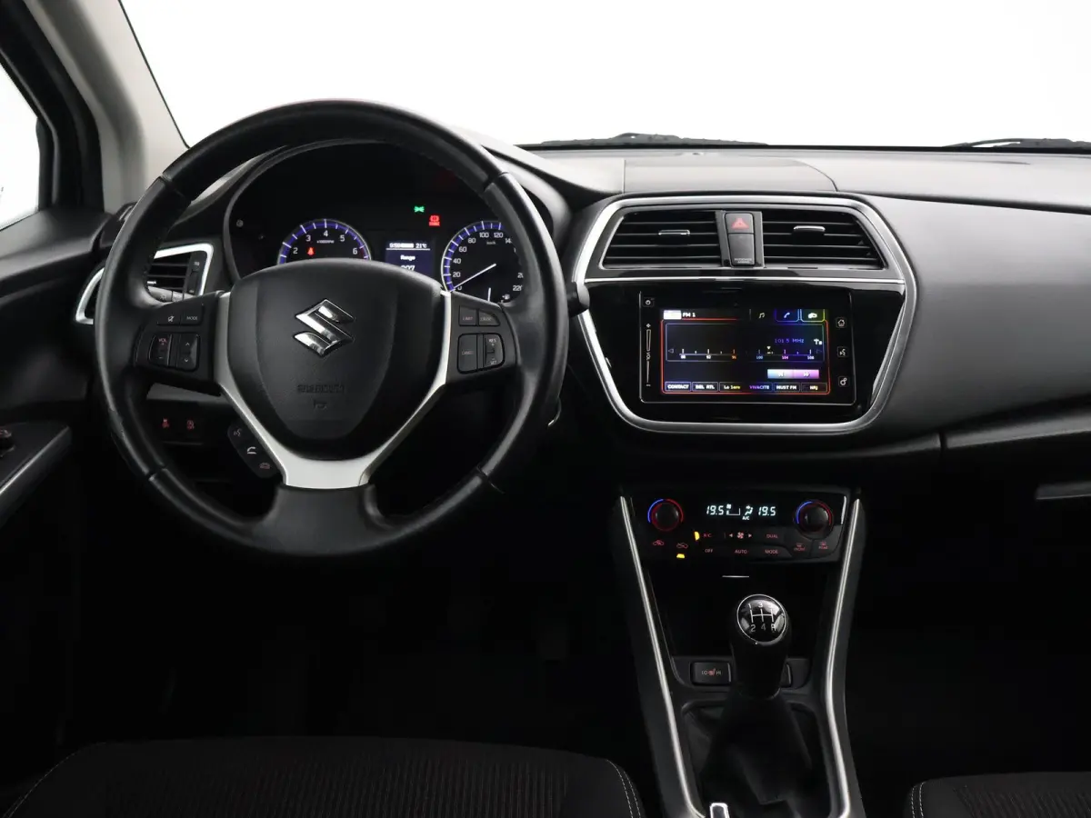 1.0 BOOSTERJET ALLGRIP 4WD 4X4 + TREKHAAK | CAMERA | APPLE CARPLAY | 19 INCH LMV