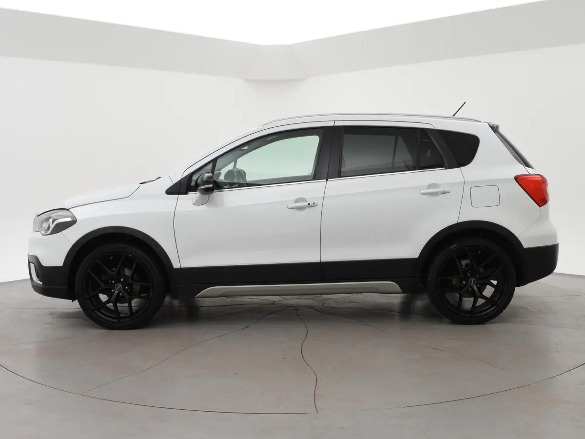 1.0 BOOSTERJET ALLGRIP 4WD 4X4 + TREKHAAK | CAMERA | APPLE CARPLAY | 19 INCH LMV