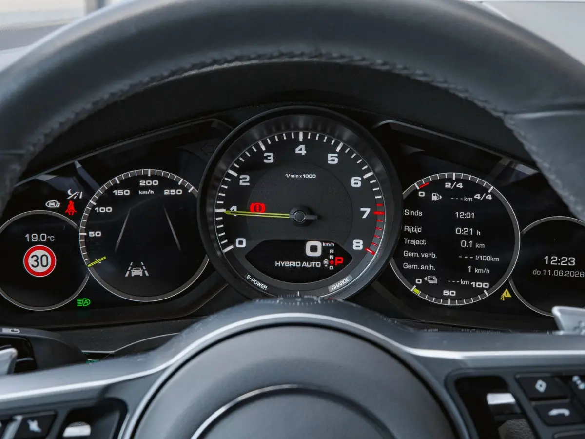 3.0 E-Hybrid Sport-Chrono|Stoelverwarming|Bose|Nachtzicht|360 Camera|Elektr. Achterklep|Stuurverwarming