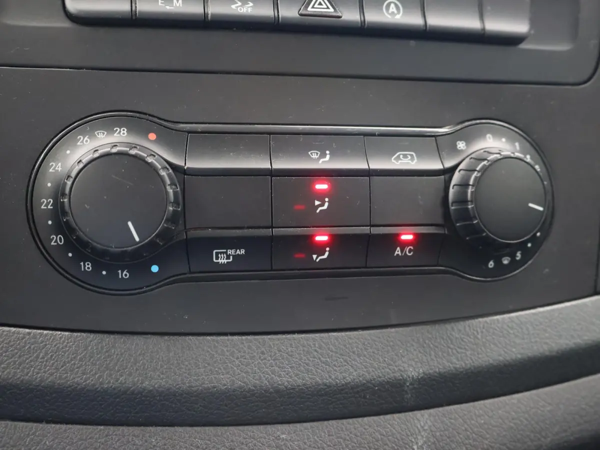 114 BLUETEC AUT. 9-PERSOONS EXTRA LANG *BTW VRIJ* + APPLE CARPLAY | LMV | CRUISE CONTROL