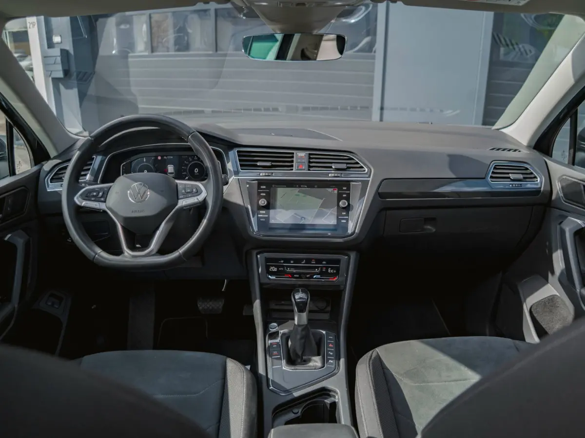 1.4 TSI eHybrid Elegance Pano|Navi|Camera|Cruise|Carplay