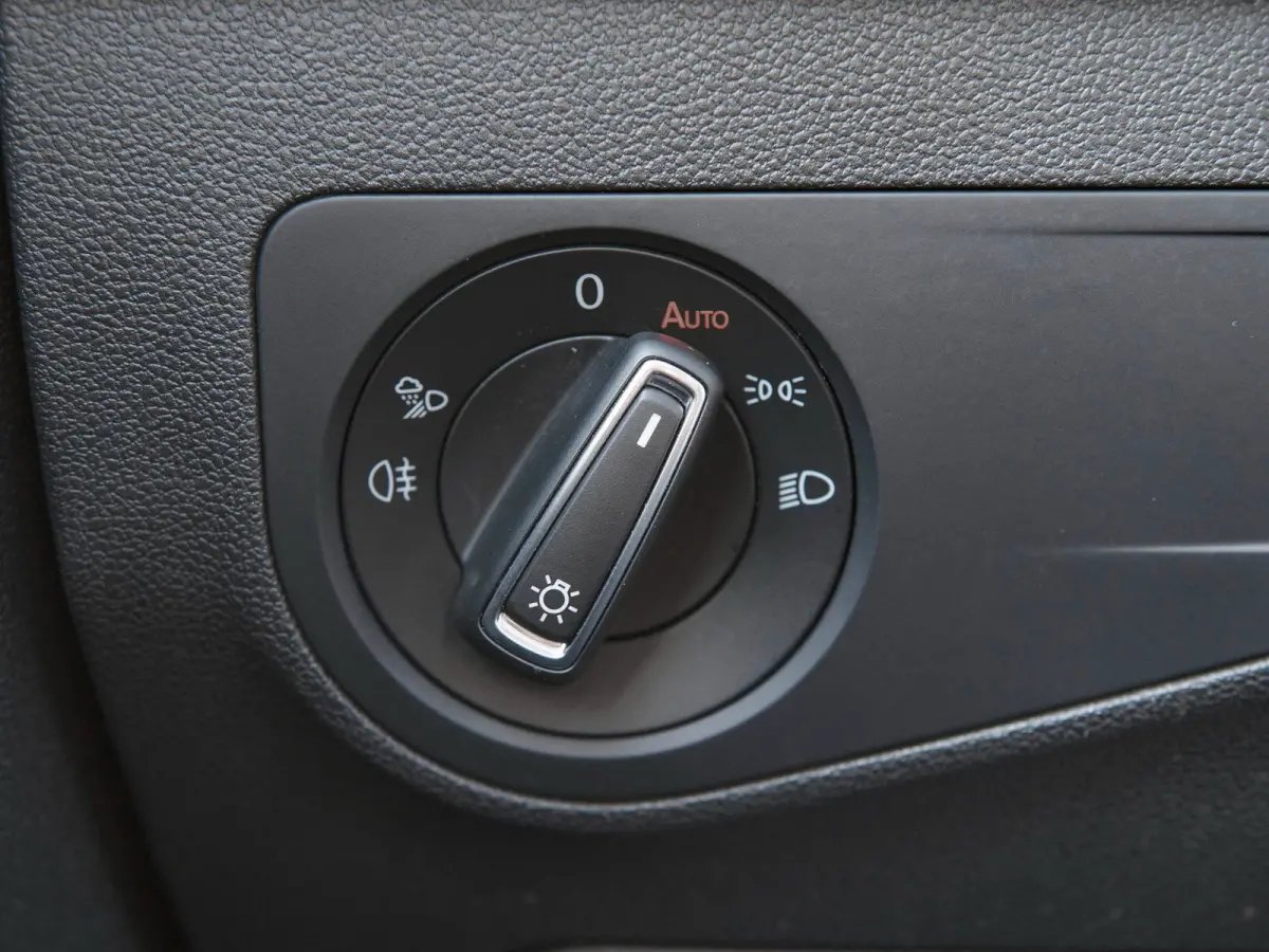 1.4 TSI eHybrid Elegance Pano|Navi|Camera|Cruise|Carplay