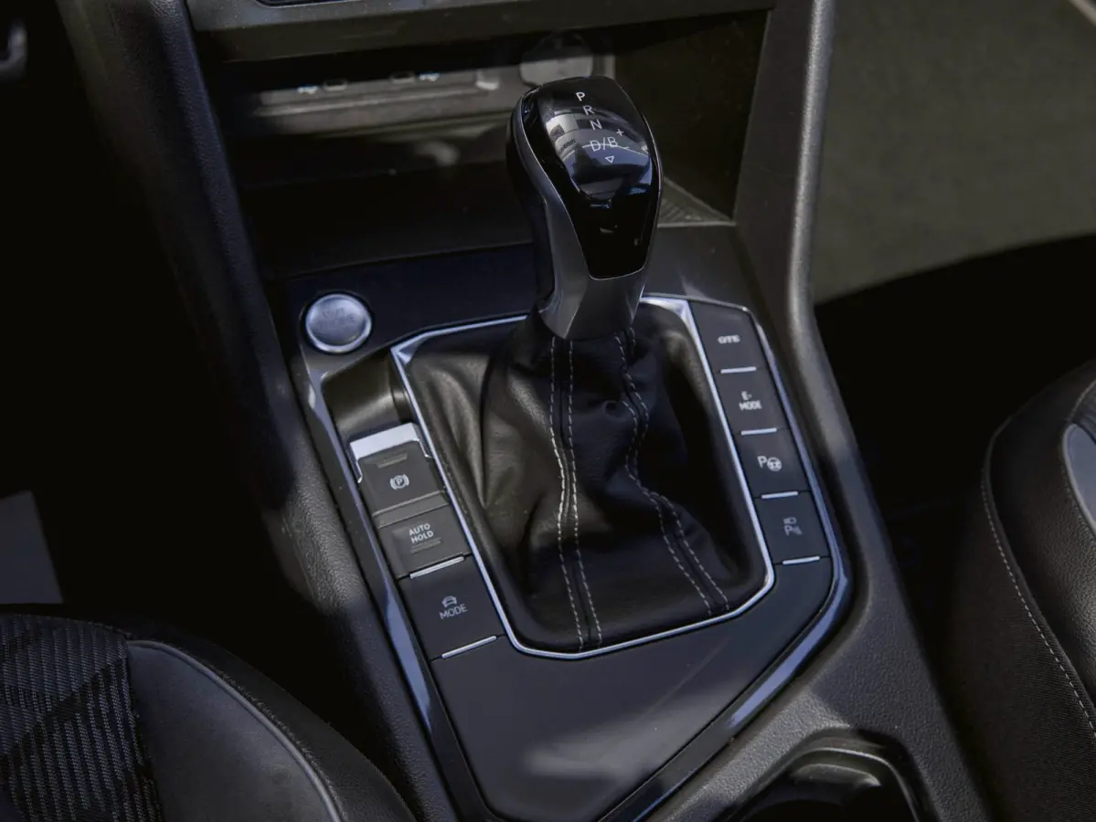 1.4 TSI eHybrid R-Line Business+