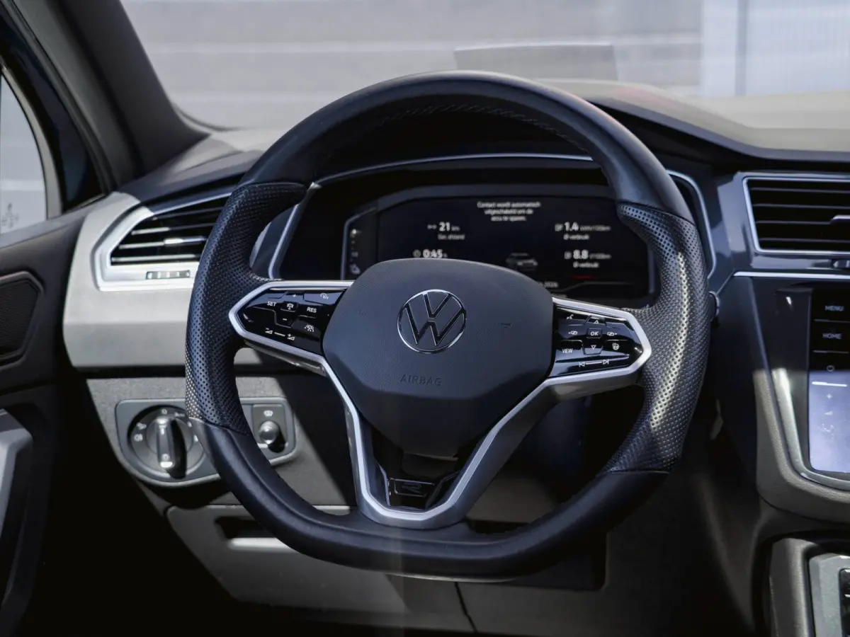 1.4 TSI eHybrid R-Line Business+