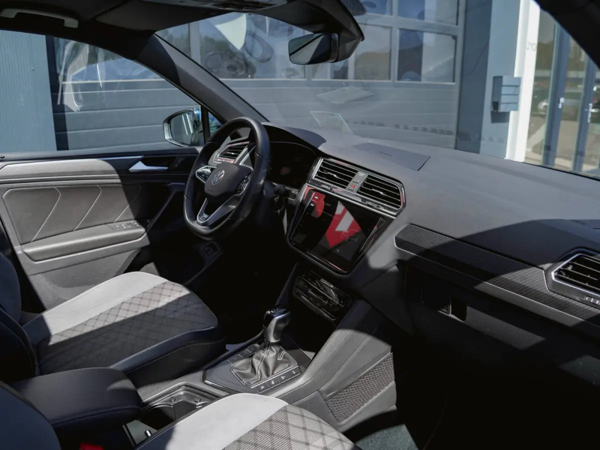 1.4 TSI eHybrid R-Line Business+