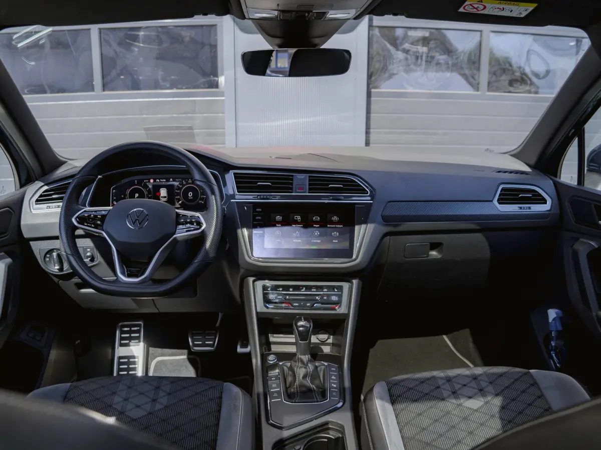 1.4 TSI eHybrid R-Line Business+