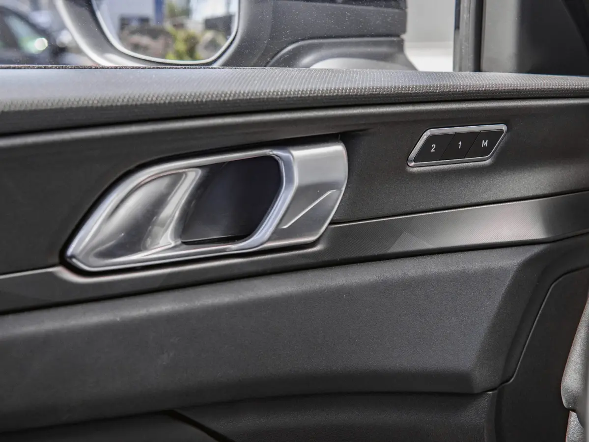 1.5 Black Edition Panoramadak|360° Camera|ACC|Stoelverwarming|Navi|Carplay