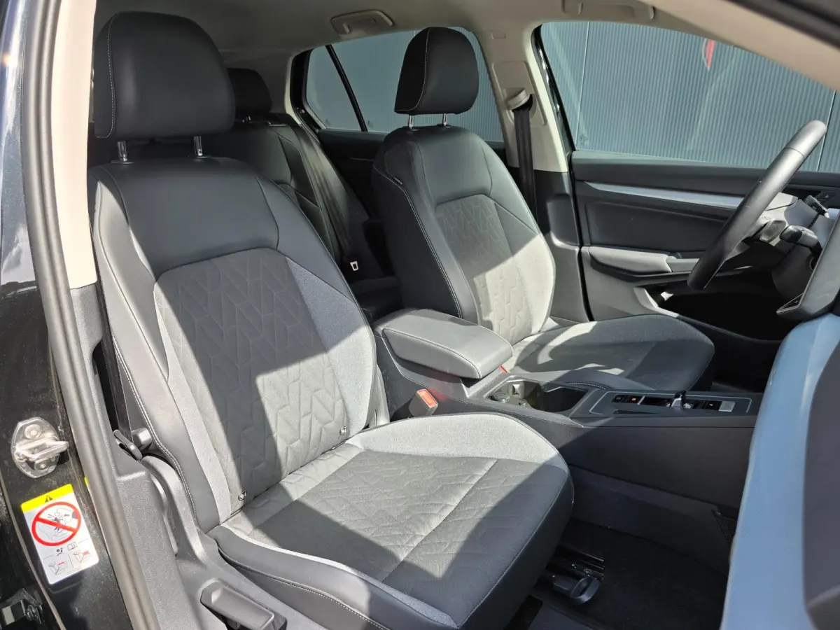1.5 eTSI 150pk | Trekhaak | Stoelverwarming | Navi | Cruise | Carplay
