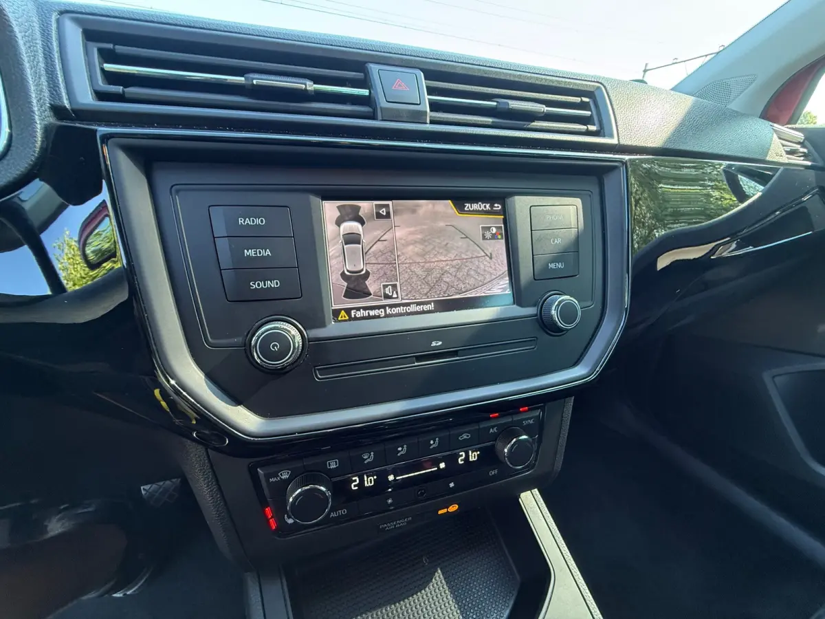 1.0 TSI FR CAMERA I ALCANTARA I LED I CRUISE I PDC I CLIMA