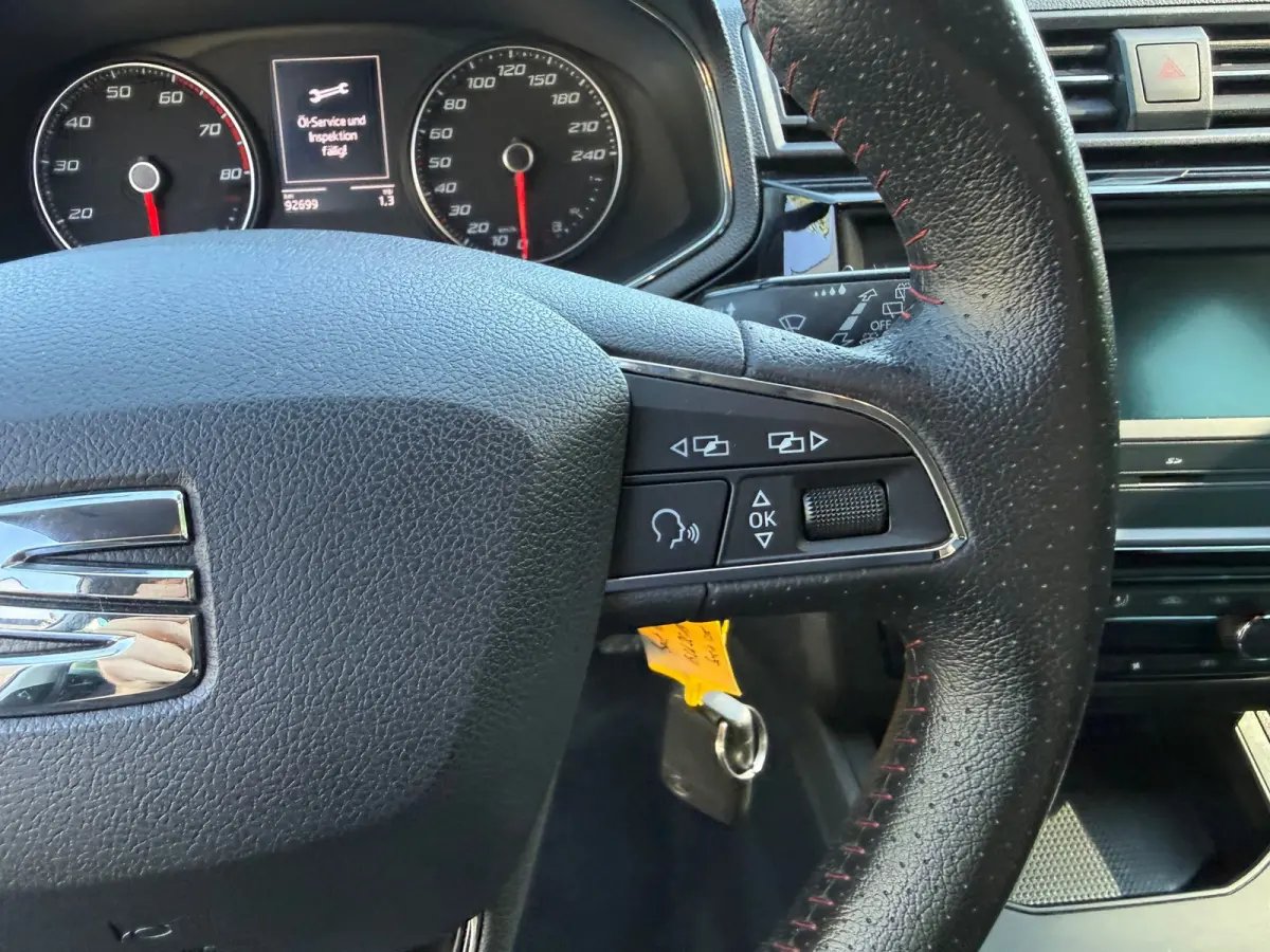 1.0 TSI FR CAMERA I ALCANTARA I LED I CRUISE I PDC I CLIMA