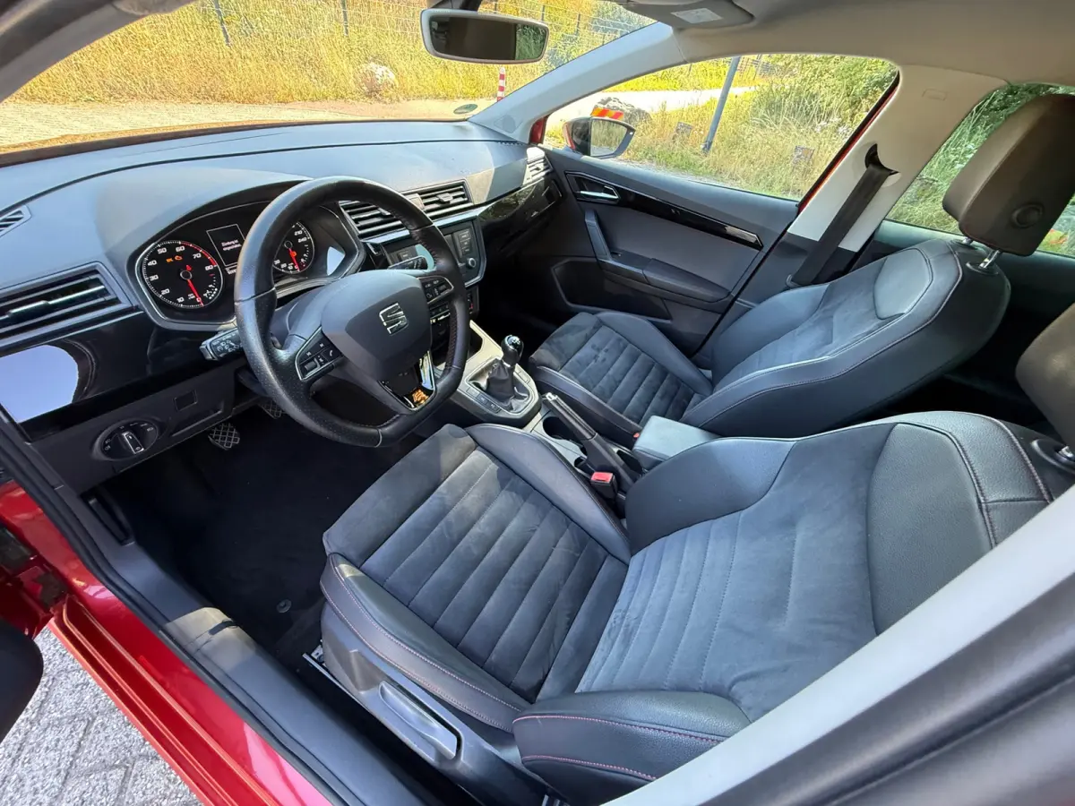 1.0 TSI FR CAMERA I ALCANTARA I LED I CRUISE I PDC I CLIMA