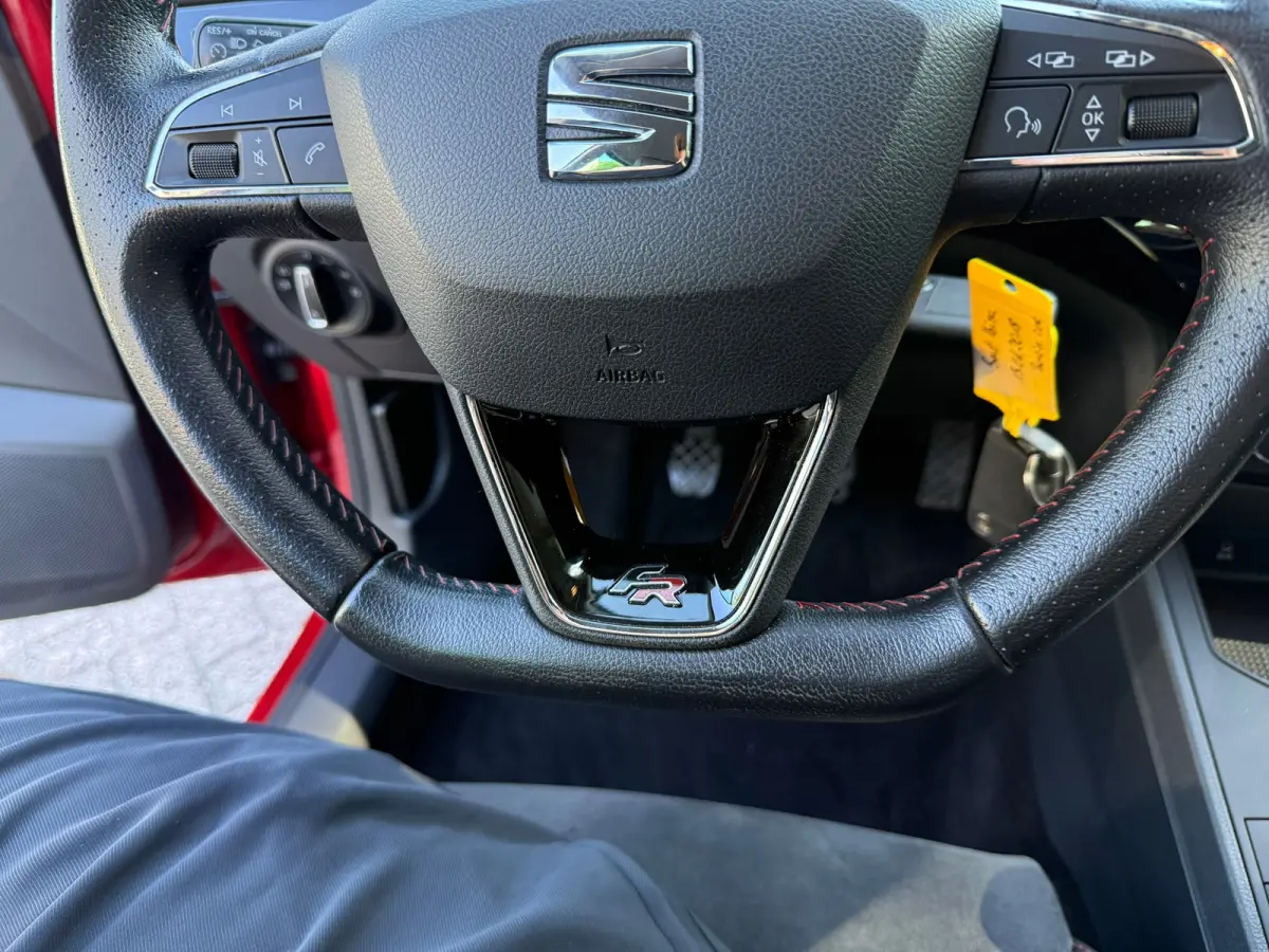 1.0 TSI FR CAMERA I ALCANTARA I LED I CRUISE I PDC I CLIMA