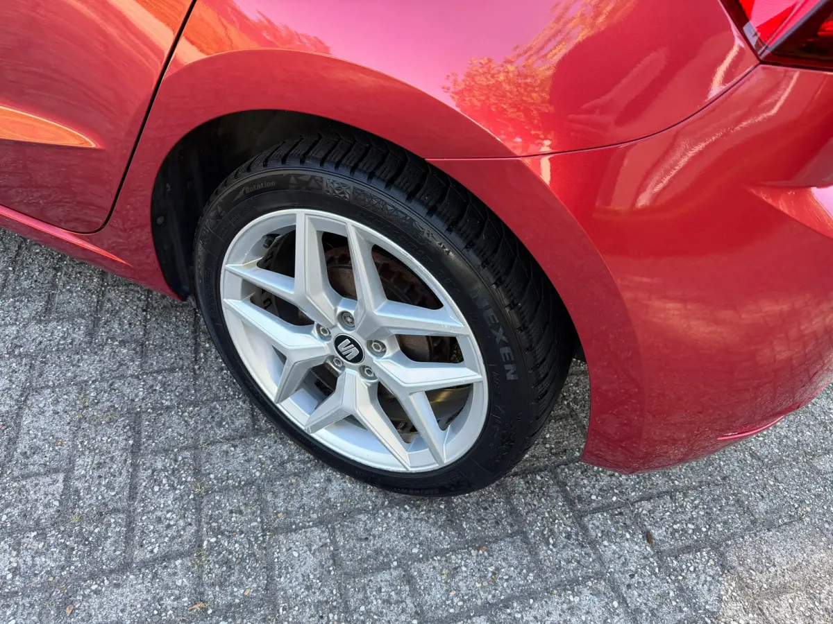 1.0 TSI FR CAMERA I ALCANTARA I LED I CRUISE I PDC I CLIMA