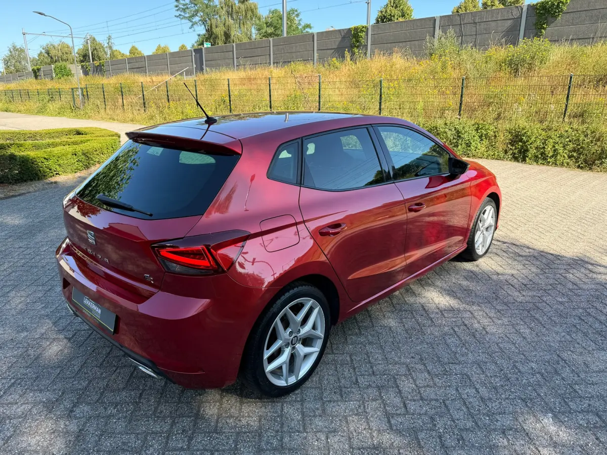 1.0 TSI FR CAMERA I ALCANTARA I LED I CRUISE I PDC I CLIMA