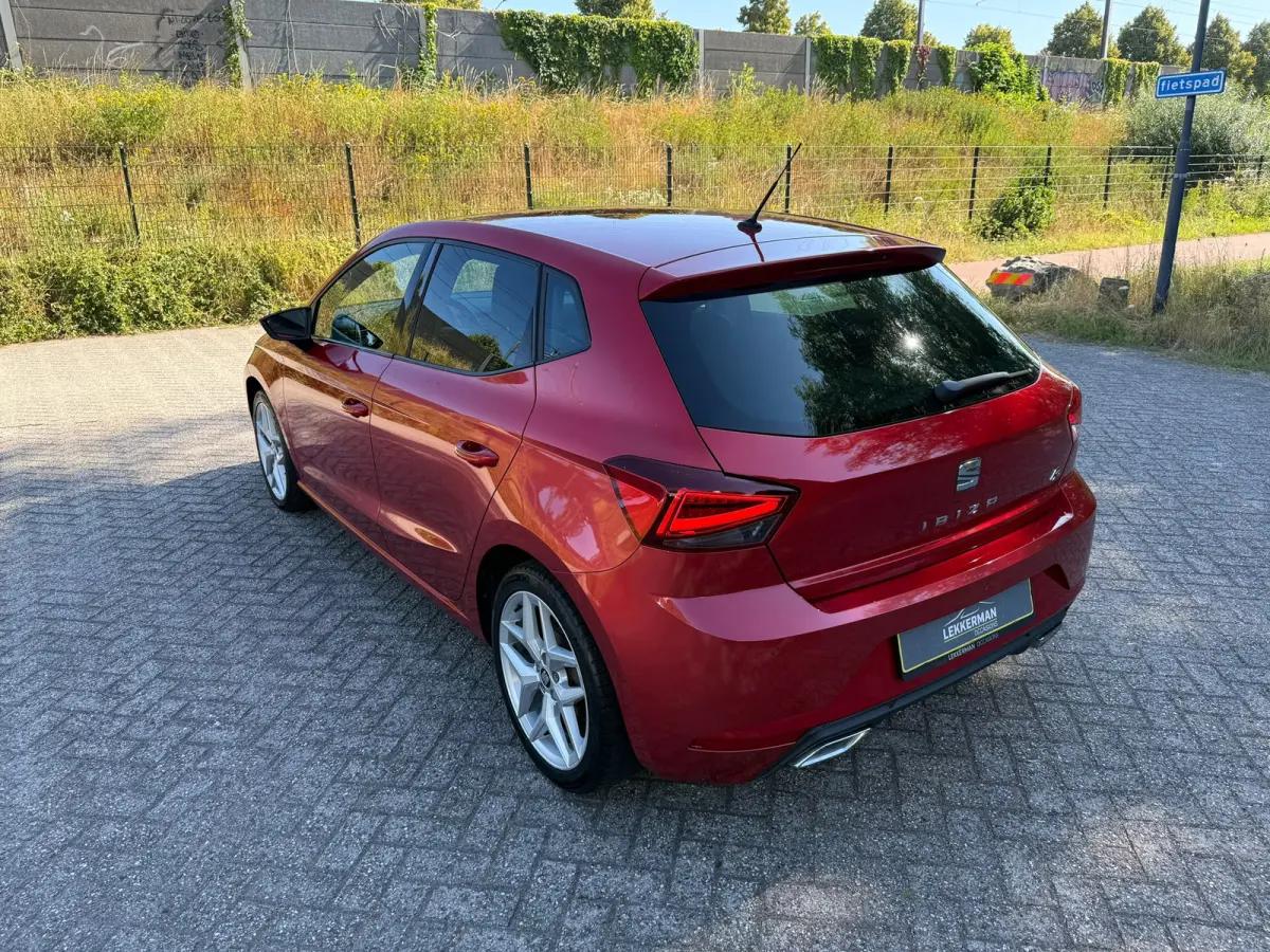 1.0 TSI FR CAMERA I ALCANTARA I LED I CRUISE I PDC I CLIMA
